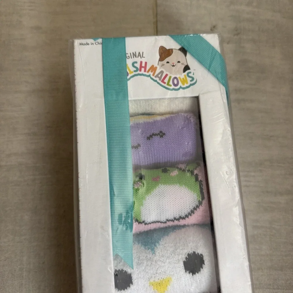 Jazwares Squishmallows 7 Days Of Cozy Socks Size S/M Kid's Size 2.5 to 9 NIB